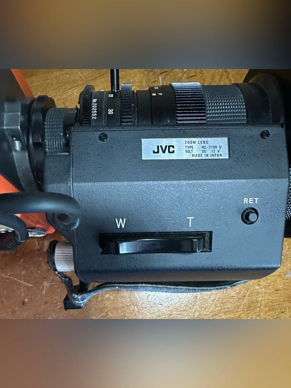 JVC Model KY-1900CH Portable Tree-Tube Professional Color Video Camera Camcorder